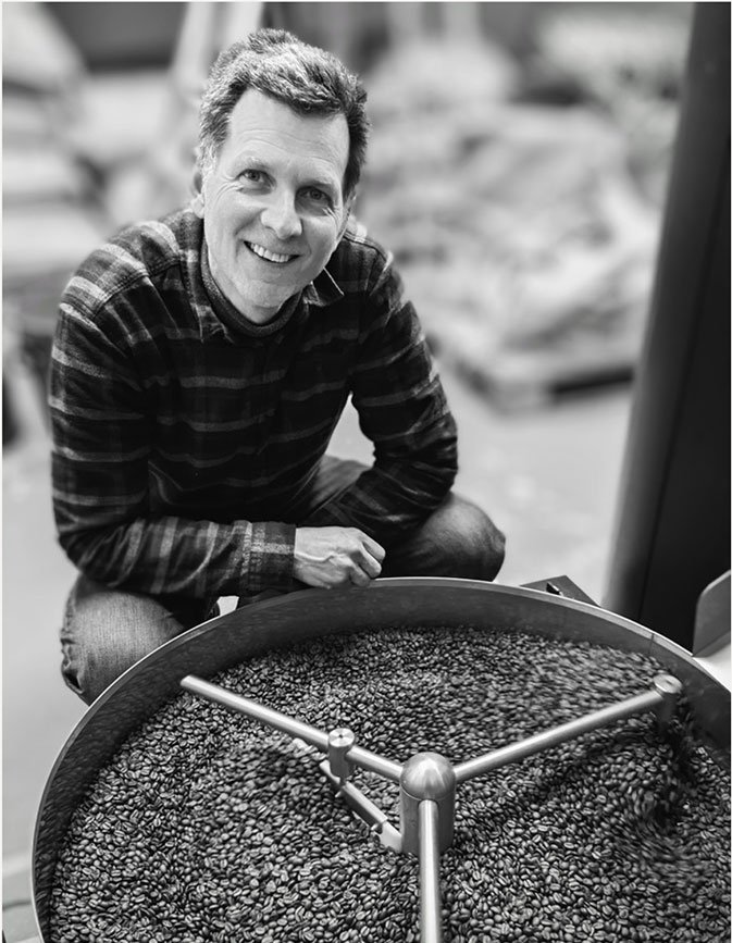 at KAFFEEHAUS and AMR UK, we are passionate about air-motion roasting and creating<br />
quality coffee. The relationships we build along the way from bean to cup are very important to us.<br />
As a wholesale customer we want you to feel part of our KAFFEEHAUS community
